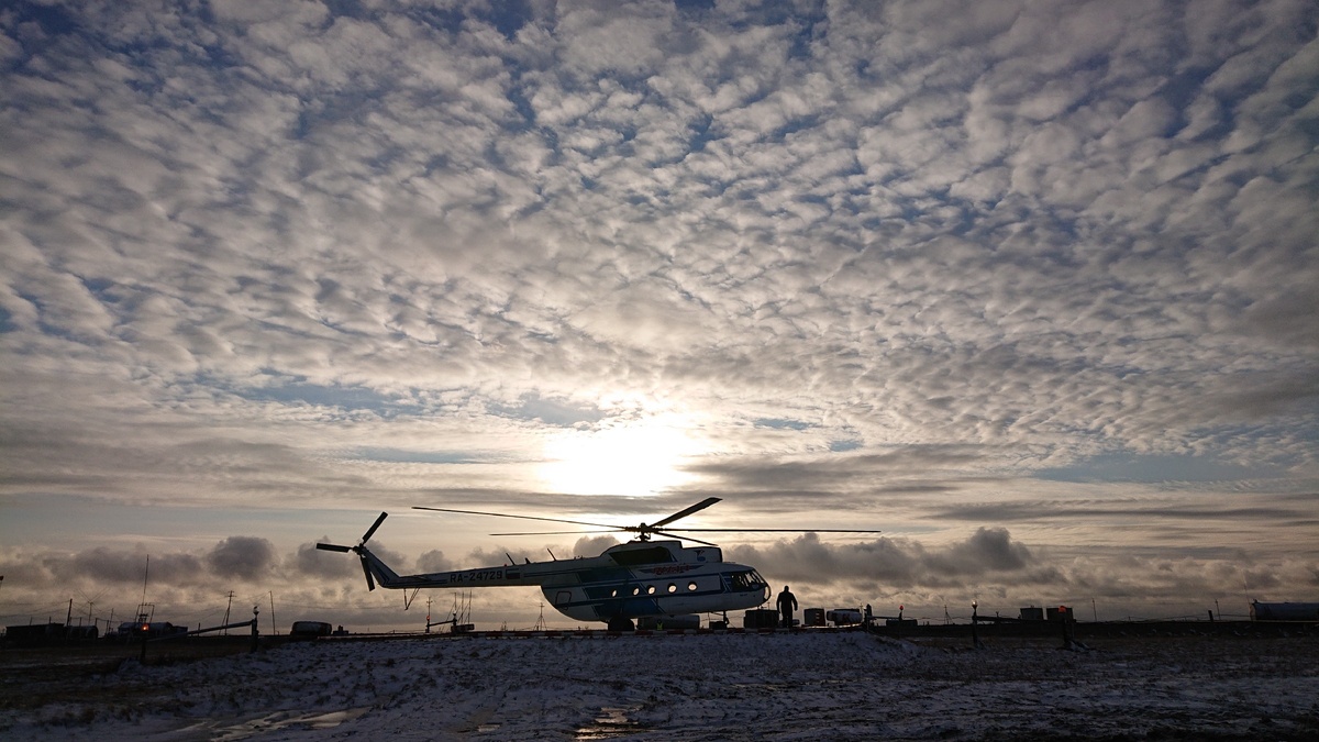 Вот на нем и летел) 