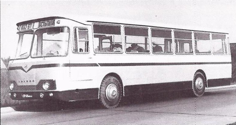 1962 г., первый ЛиАЗ-677, автобус ЛиАЗ-677, из книги: Канунников С., Шелепенков М. "Отечественные автобусы и троллейбусы: 1900-2000". - Москва: За рулем, 2013. - С. 169. 