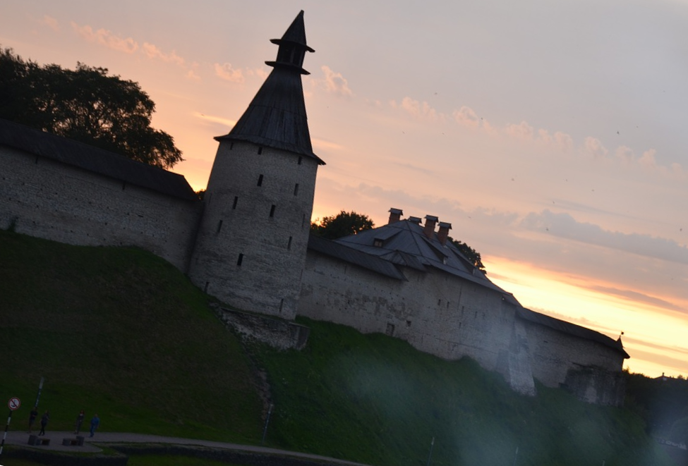 Эти стены защищали различные районы города