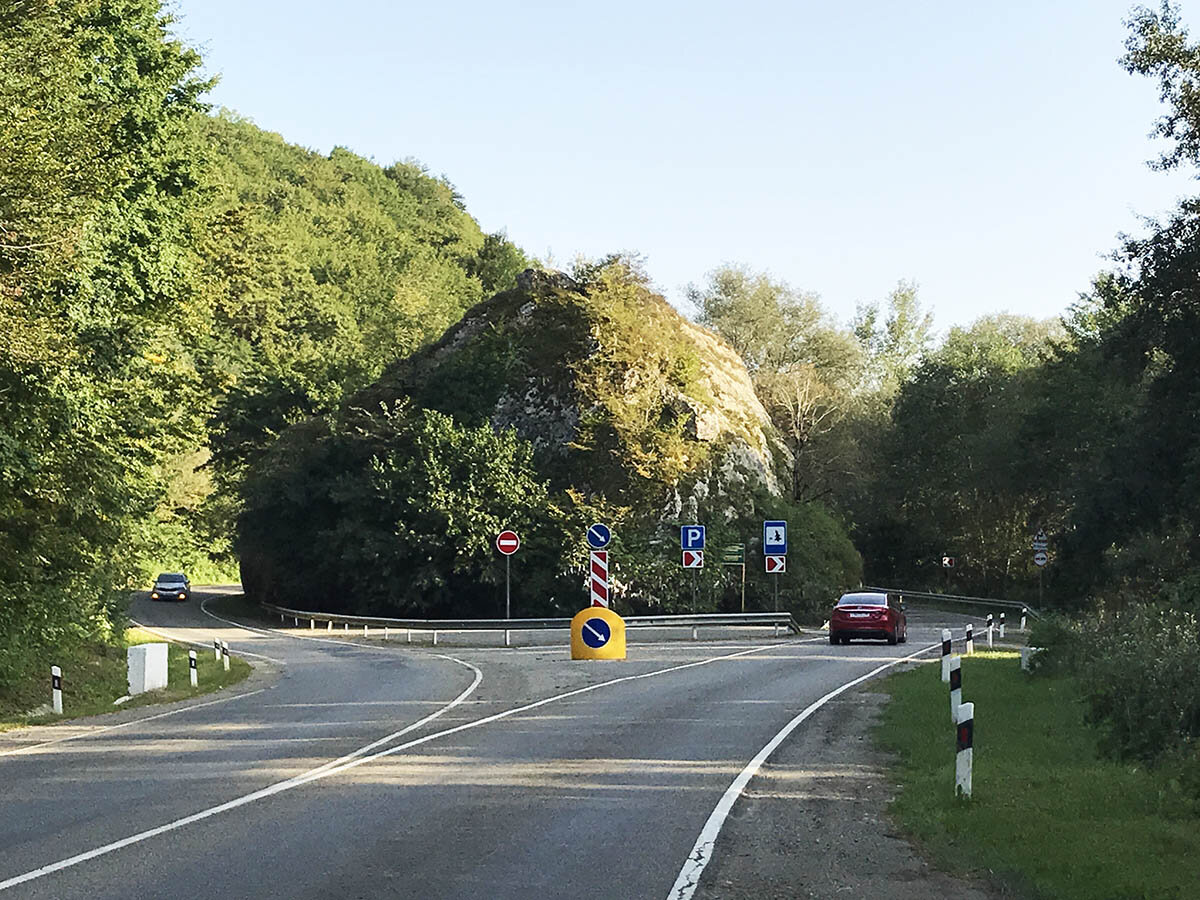 Казачий камень (Девичий камень) в Адыгее