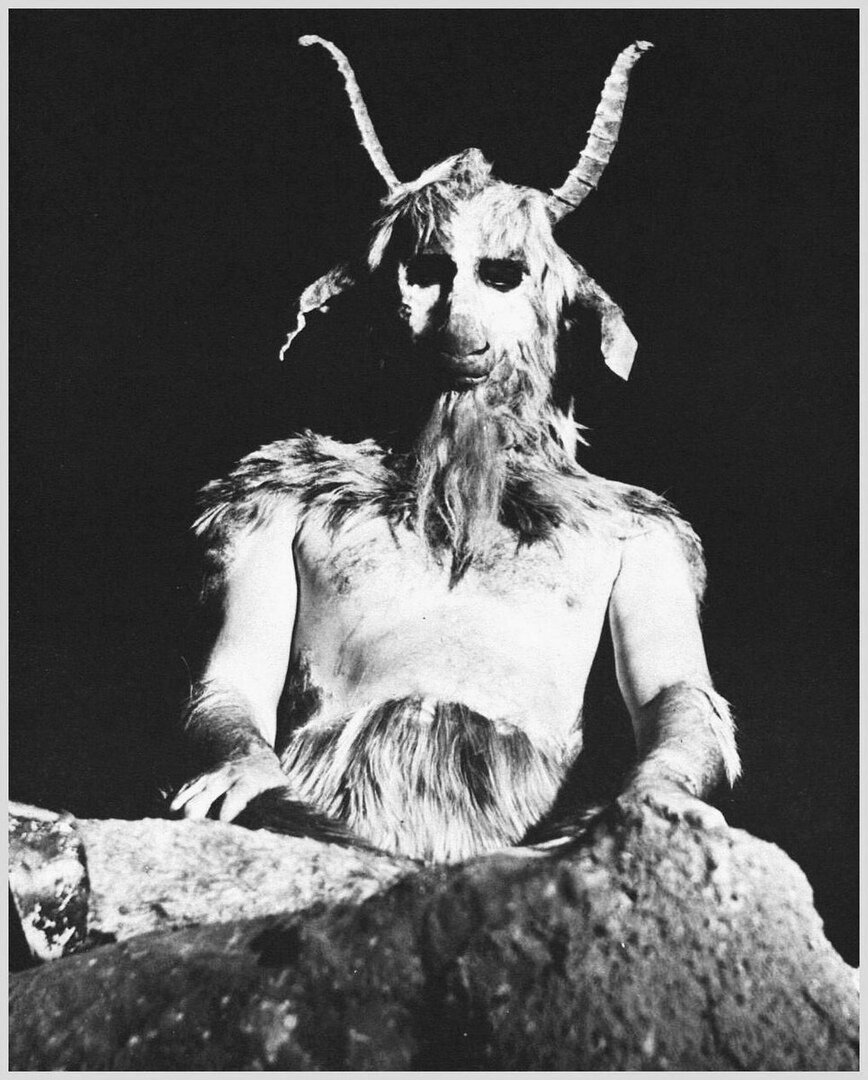 The Devil Rides Out / 1968