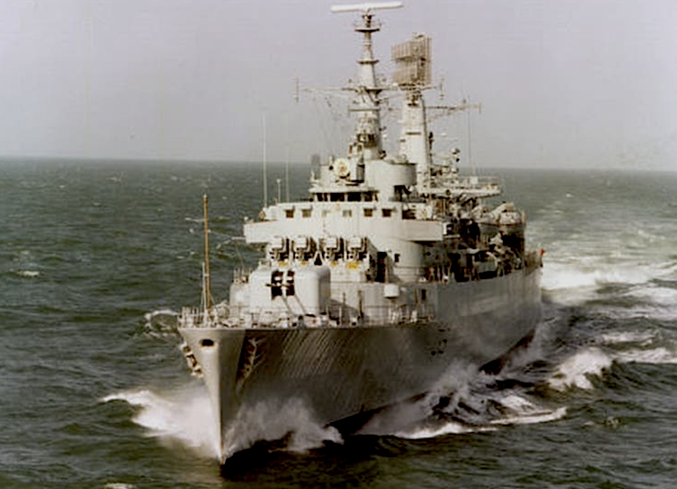 Эсминец "Глэморган" в Фолклендском походе. 1982 