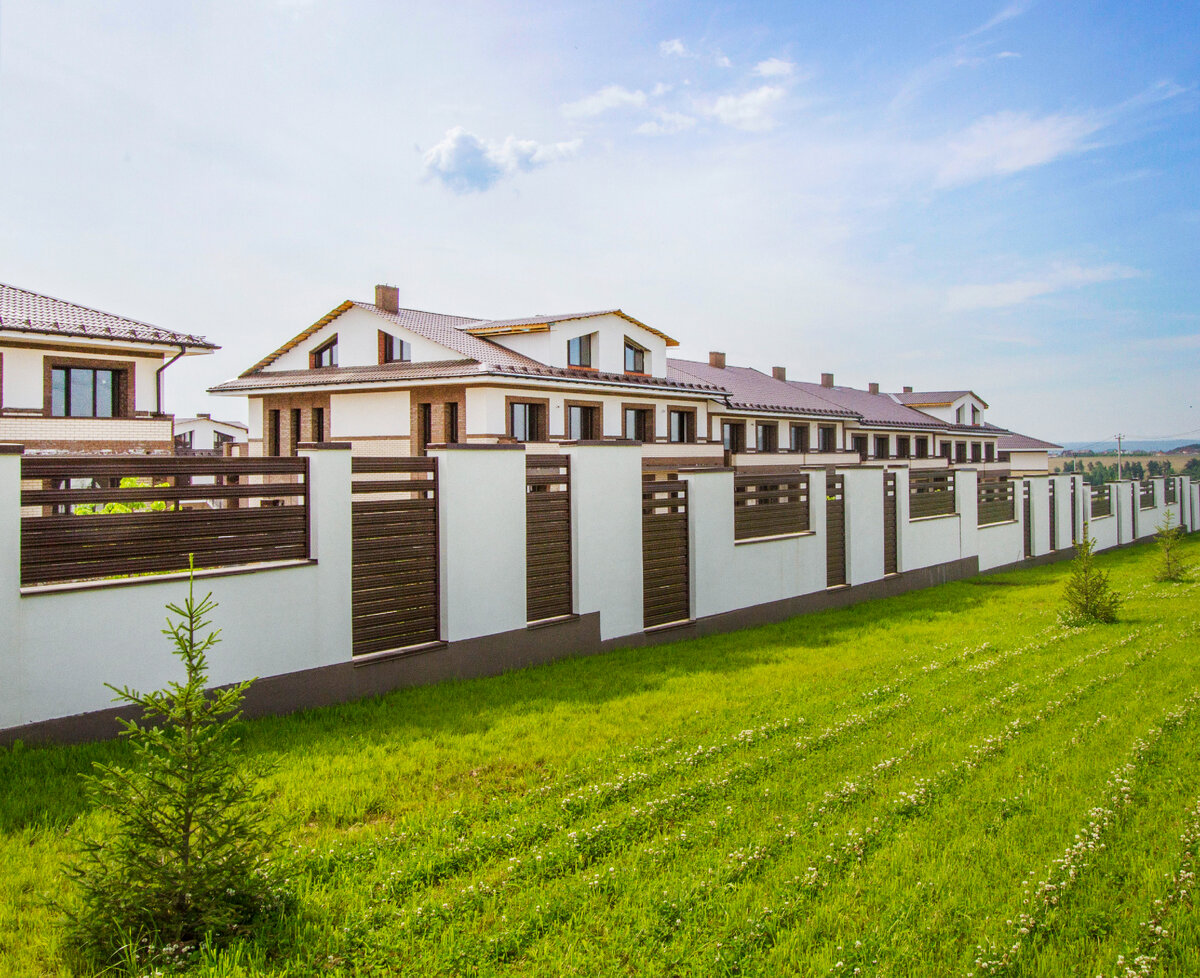 мкр. Хрустальный парк на 14 км. Байкальского тракта, Иркутский район, Иркутская область. 