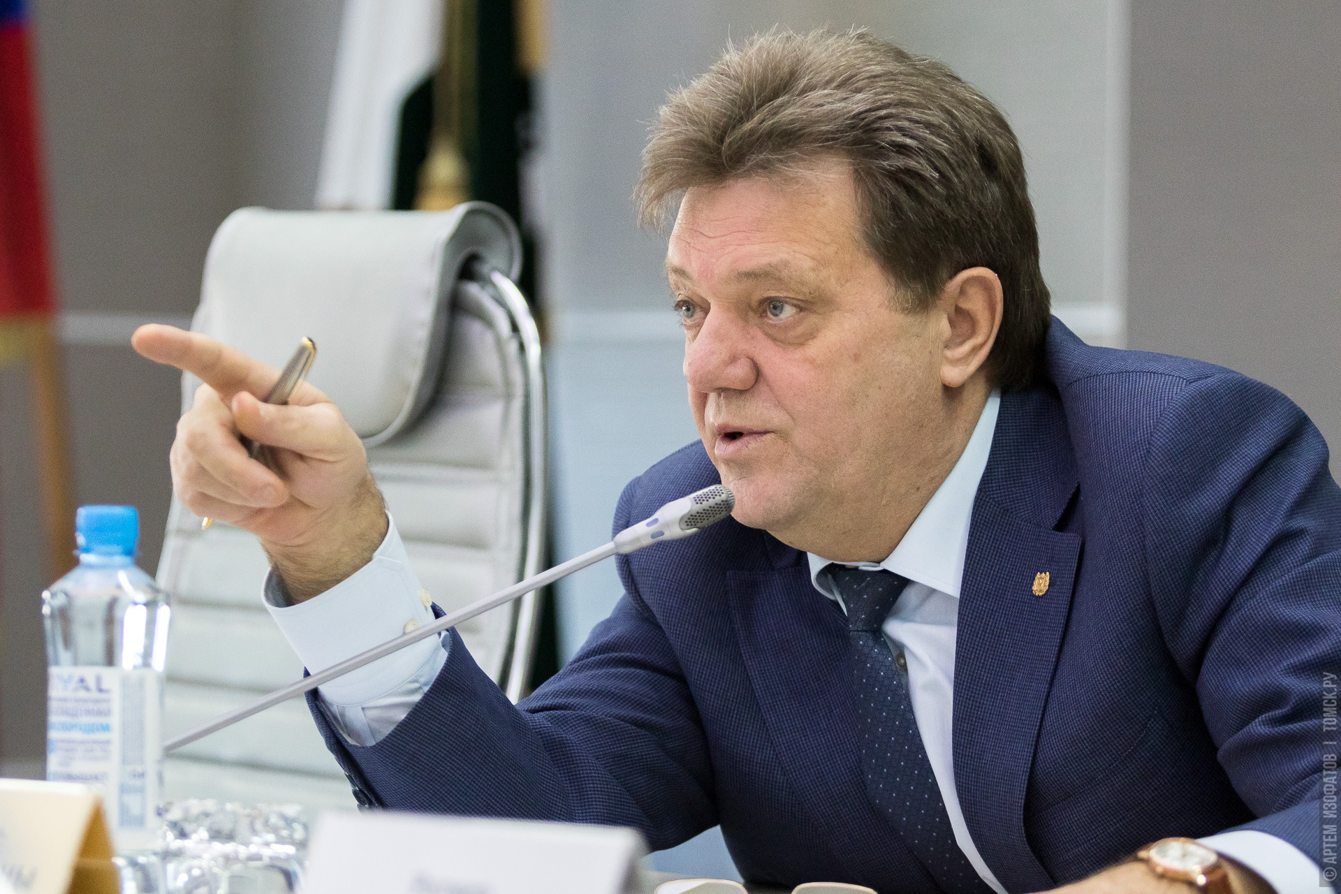 Очередной мэр единоросс, получил срок. В чем смысл от таких назначений, если потом сажают.3