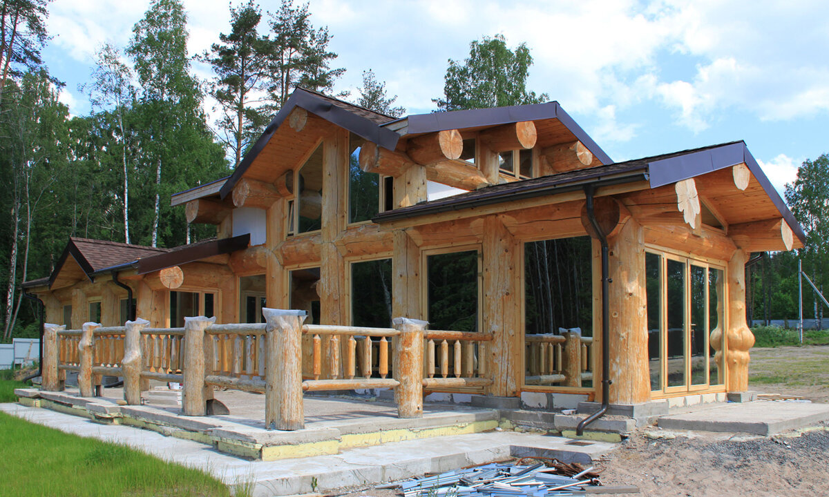 Шале пост энд Бим. Post Beam каркасно-бревенчатый дом. Сруб в стиле Шале пост энд Бим. Терраса пост энд Бим.