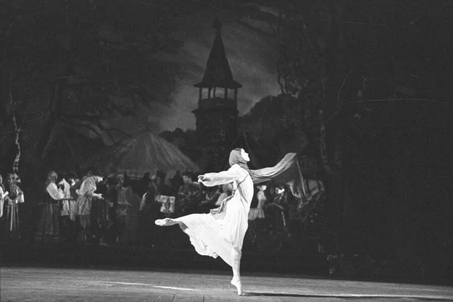 И.Колпакова в роли Екатерины