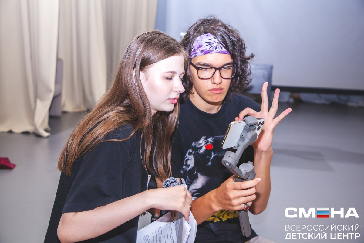 Сменовцы, изучающие основы кинематографа, знают, что сценарий — отправная точка любого фильма 