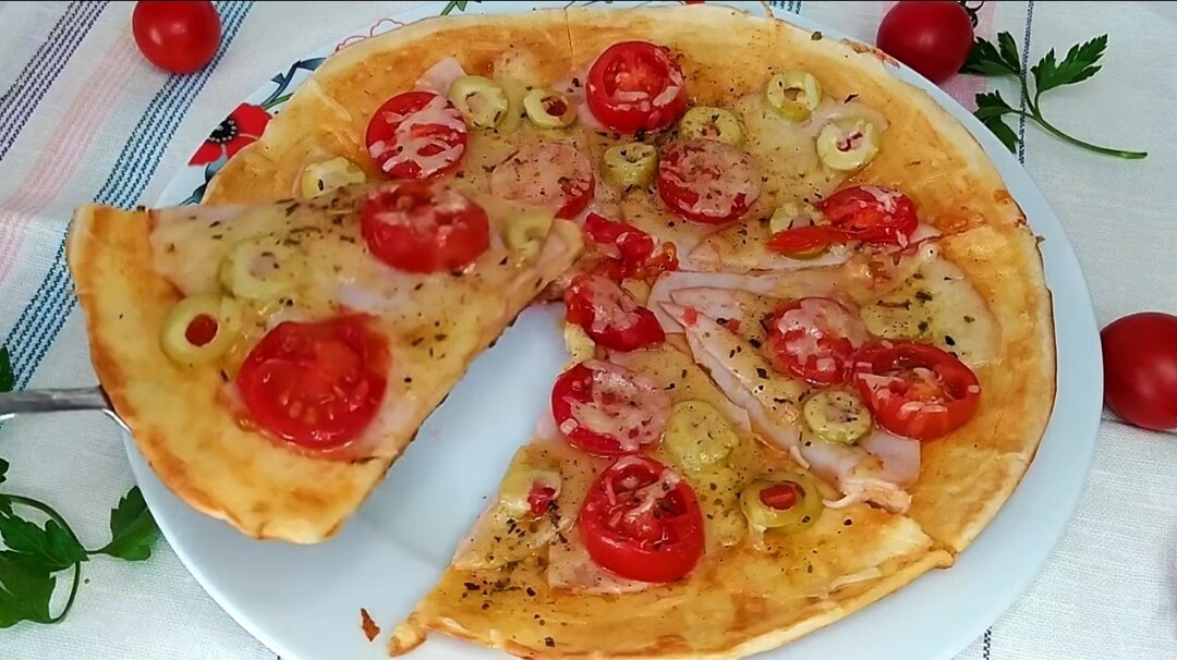 Пицца на сковороде очень вкусная на сайте академии выпечки Dr. Bakers🍕