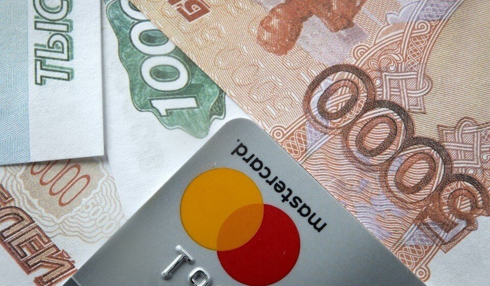     Больше половины работников на Чукотке получают зарплату свыше 100 тысяч рублей в месяц  GLOBAL LOOK PRESS