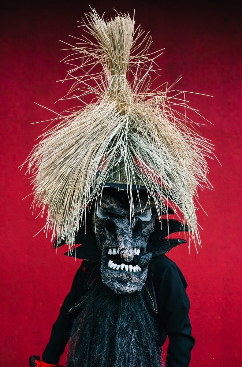 "Напиться и забыться" одна из частых причин постоянного потребления. 