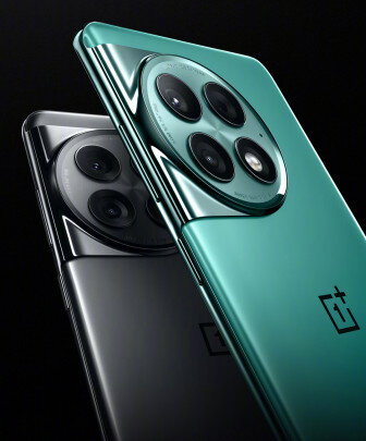 Сегодня в Китае был представлен новый OnePlus Ace 2 Pro. Этот смартфон отличается от других, тем что у него на борту 24 ГБ оперативной памяти и 1 ТБ накопителя в высшей конфигурации. Также этот смартфон получил очень мощный и игровой процессор Snapdragon 8 Gen 2, охлаждение которого возложено на новаторскую технологию теплоотвода. За счёт неё аппарат якобы выдаёт 59,32 fps в Genshin Impact на протяжении часа при разрешении 810p. 