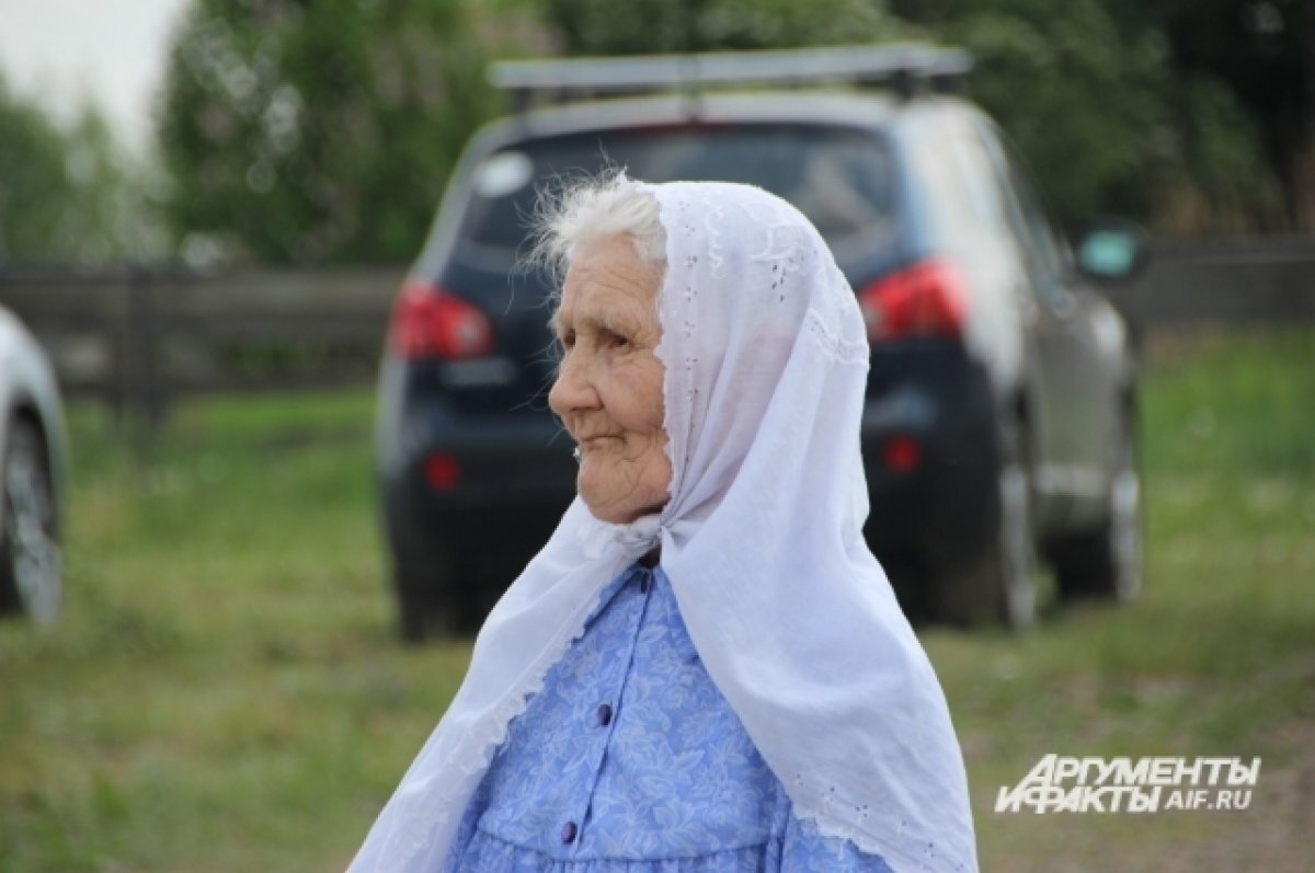    В Парабели открылся центр общения старшего поколения