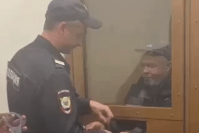    Арестован мужчина, напавший на друга с ножом на глазах у людей в центре Москвы © Telegram-канал Прокуратуры Москвы