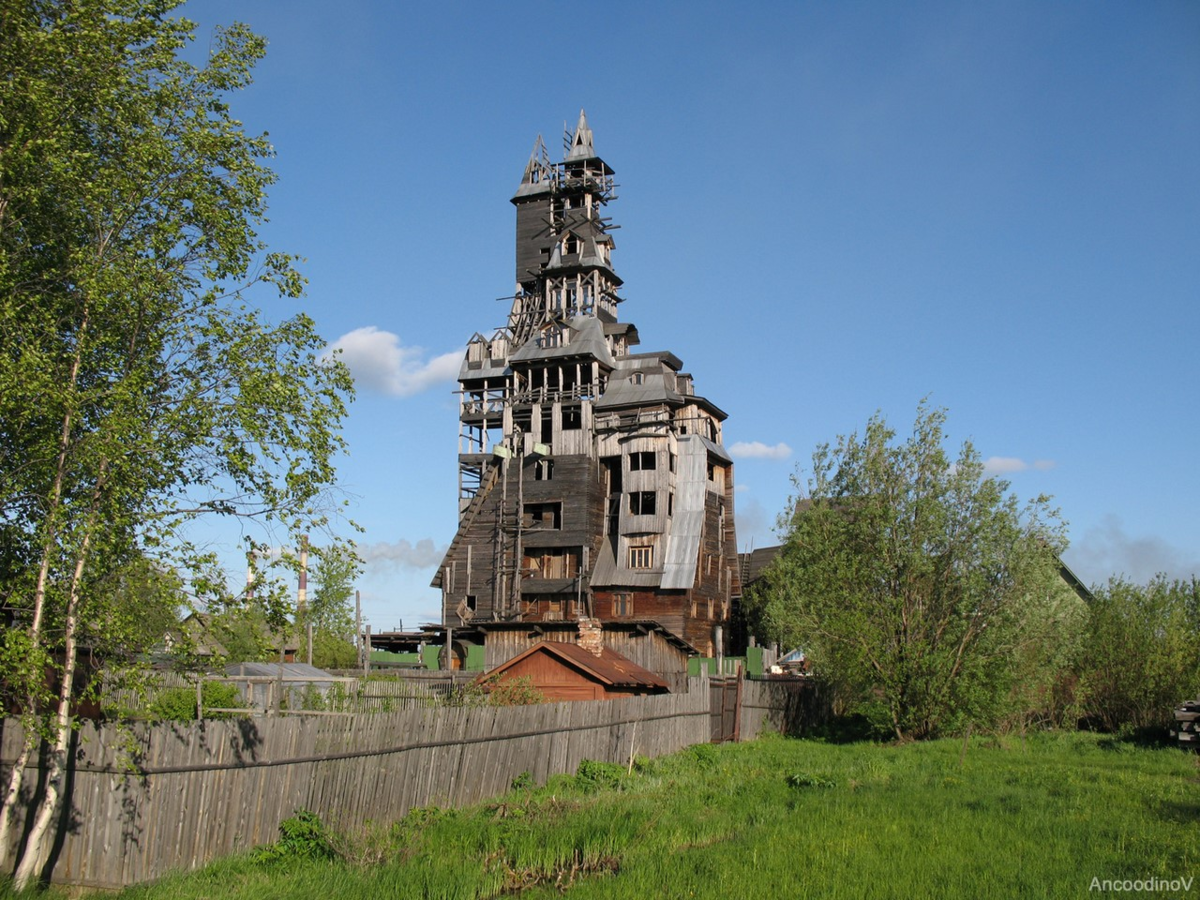 Деревянный небоскреб Н. Сутягина. Забыть его невозможно. Источник: sell-off.live journal.com