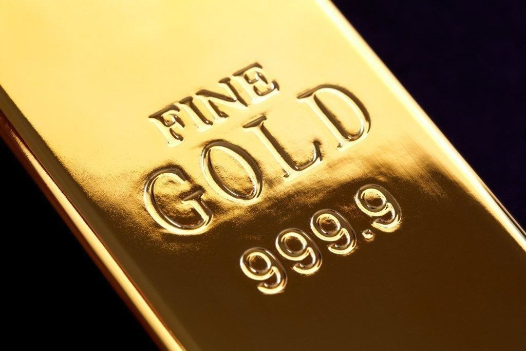 Gold's на английском. Золото 999 пробы. Слиток золота с клеймом. Золото высшей пробы. Золото высшей пробы 999.9.