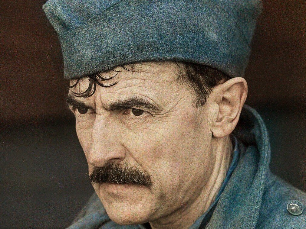 Кадр из фильма «До свидания там, наверху», 2017 год, режиссер Альбер Дюпонтель