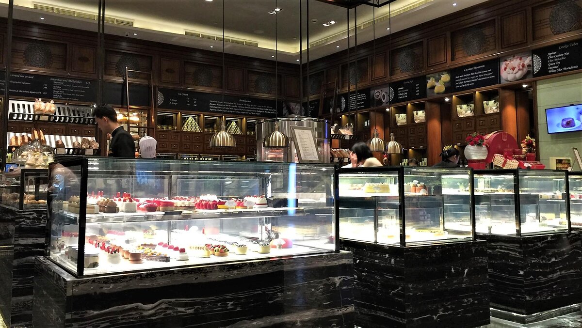 Кафе в отеле Бангкока. Фото автора