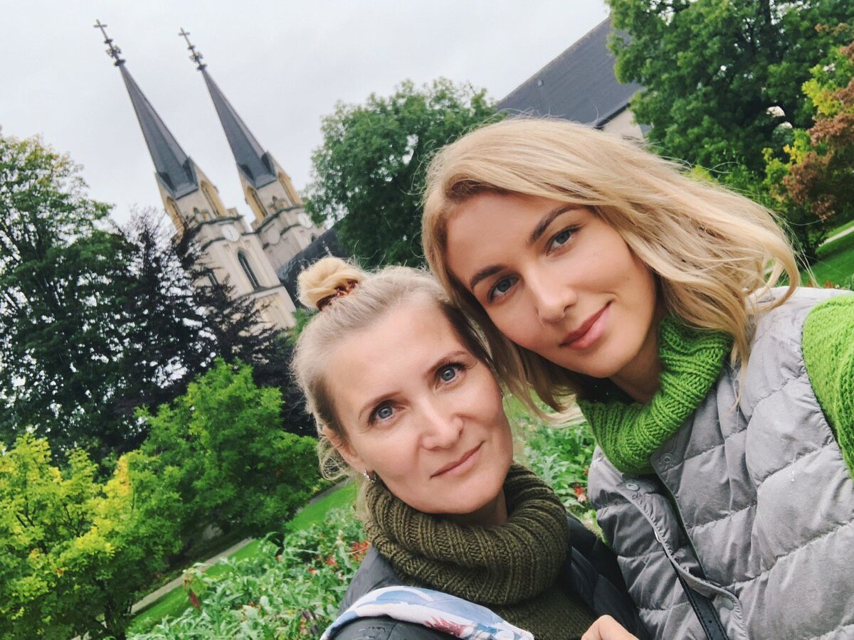 Без страха и упрека гуляем под дождем :)