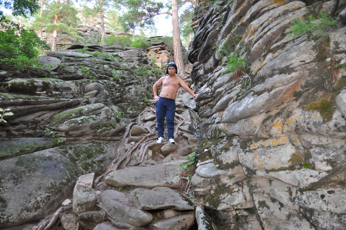 В ущелье 