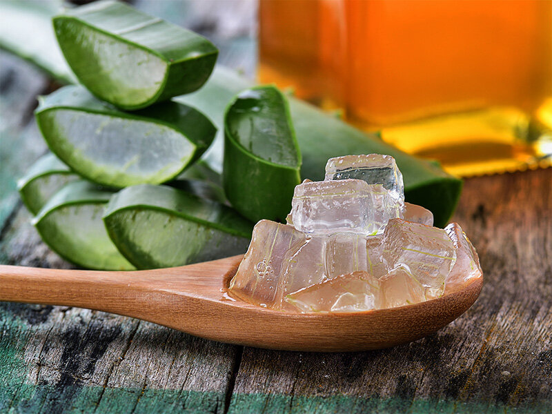 Лекарство из алоэ. Алоэ древовидное (столетник) сок. Как можно использовать алоэ. Полезное из алоэ. Сок алоэ барбаденсис миллер.