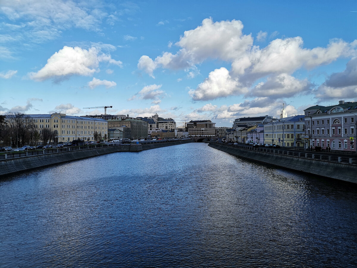 Фото снятое на широкоугольный объектив.