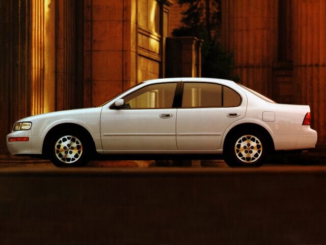 1996 Nissan Maxima GLE  с пробегом 192,504 миль стоимость 995$
