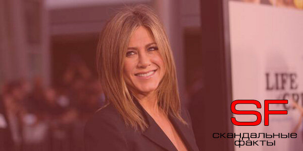 Дженифер Энистон в наши дни, так же прекрасна, как и в начале карьеры 