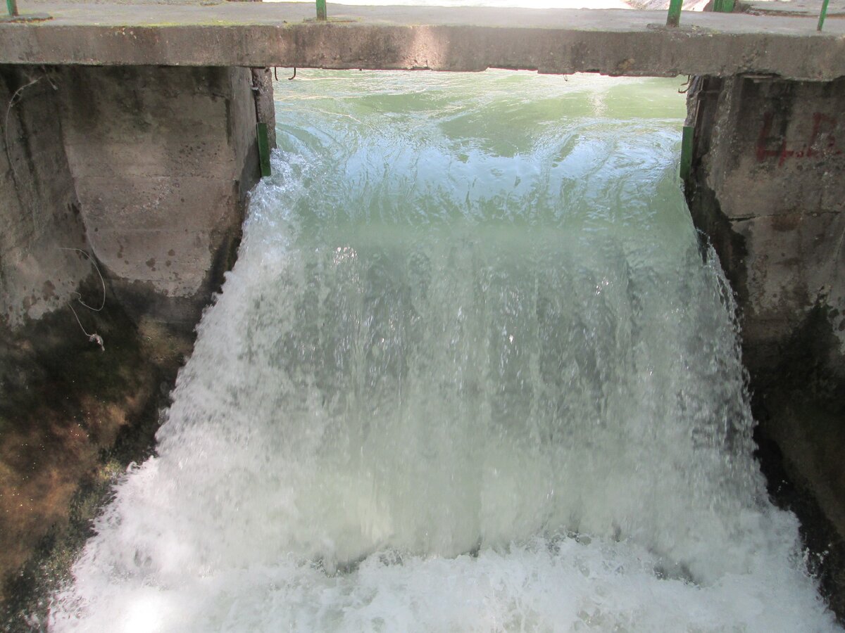 Такой сегодня шлюз. В одной из предыдущих статей я о нем писал.