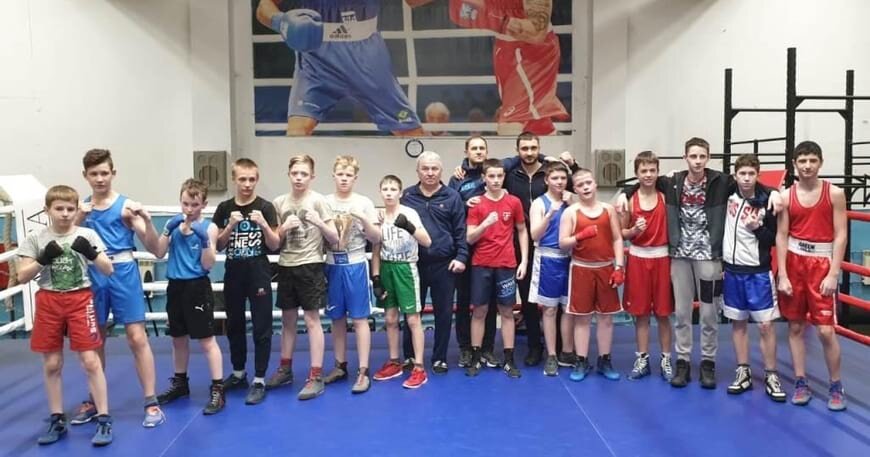 CОВМЕСТНАЯ ТРЕНИРОВКА И СПАРРИНГИ ВОСПИТАННИКОВ ОТДЕЛЕНИЙ БОКСА