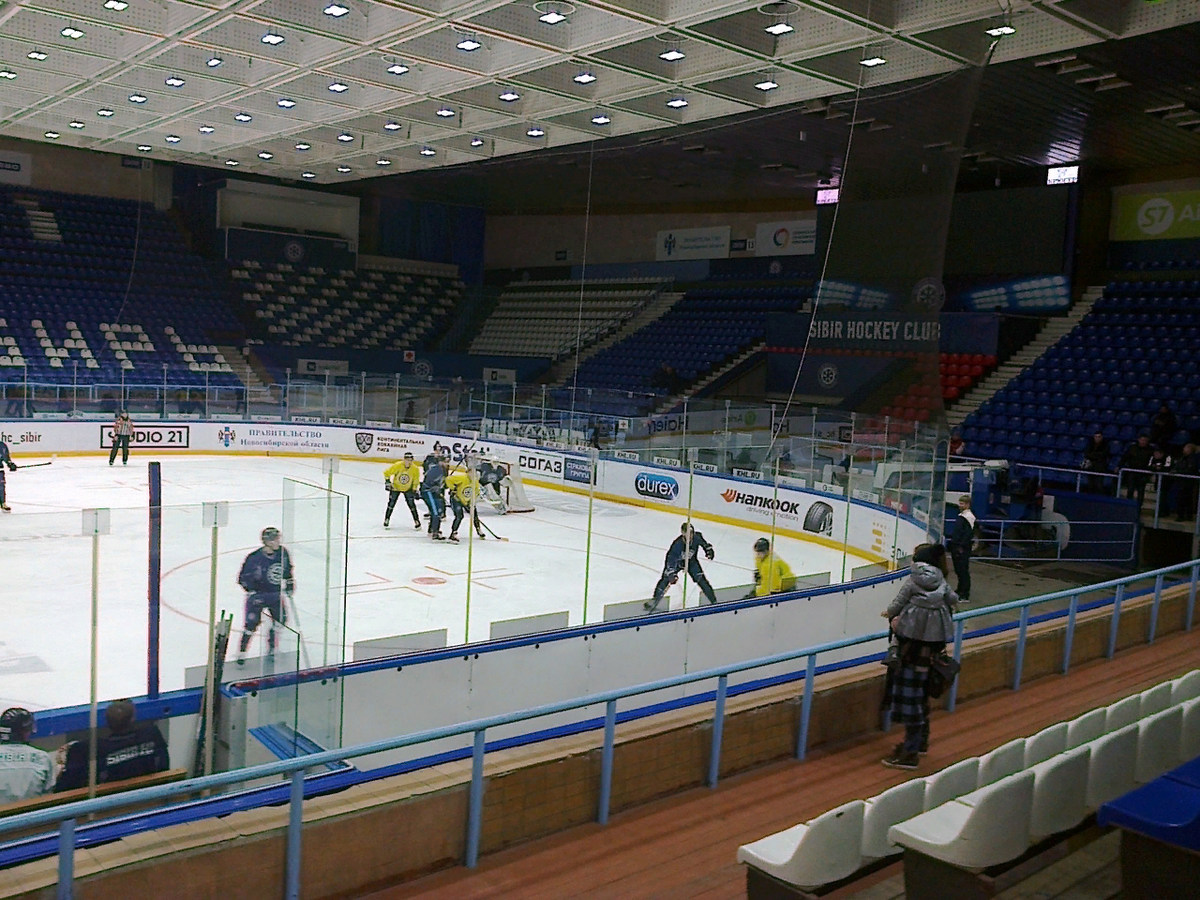 Если здоровый глаз видит примерно так, то...