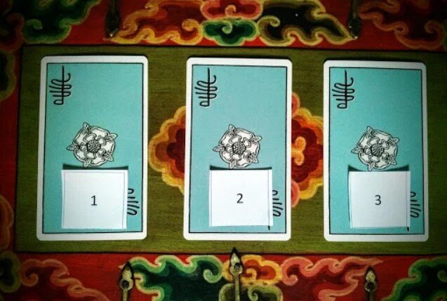 Гадание Таро на 3 карты