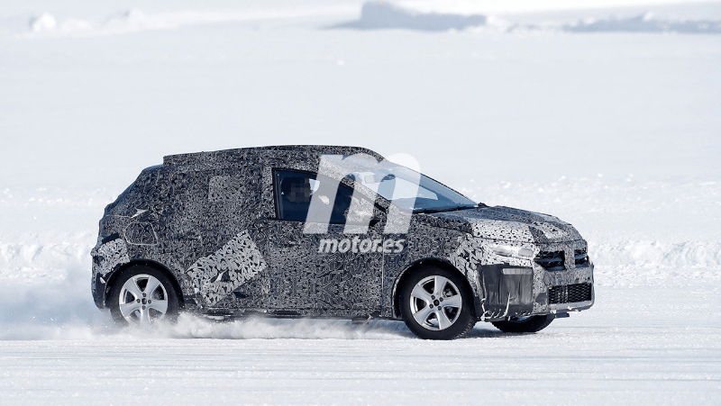 Sandero Stepway 2021 фото с сайта motor.es