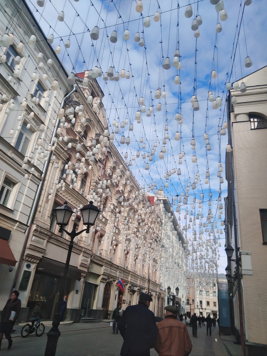 История возникла с целью создания... 