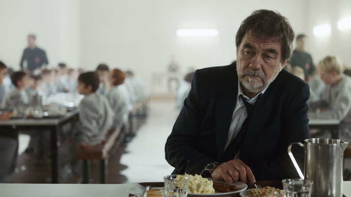 Комиссар Ньеманс - угрюмый, слегка помятый лучший детектив Франции. Фото: tmdb.org