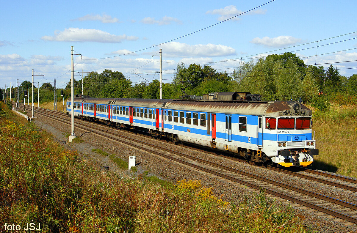 Поезд 460с. Скоростной поезд эр200. Эр200. Электропоезд СССР. Эр200.. Эр200-2