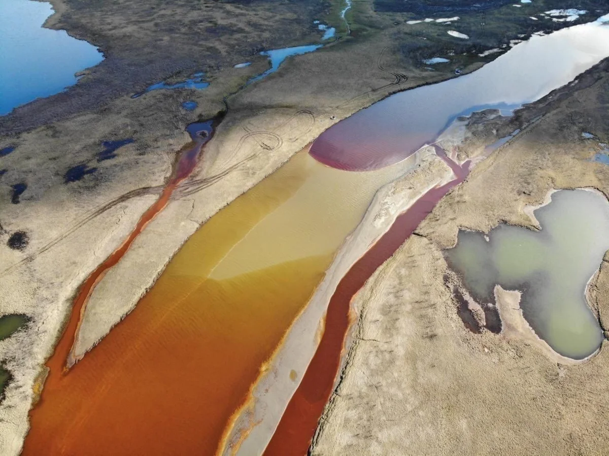 Разлив нефти в Норильске