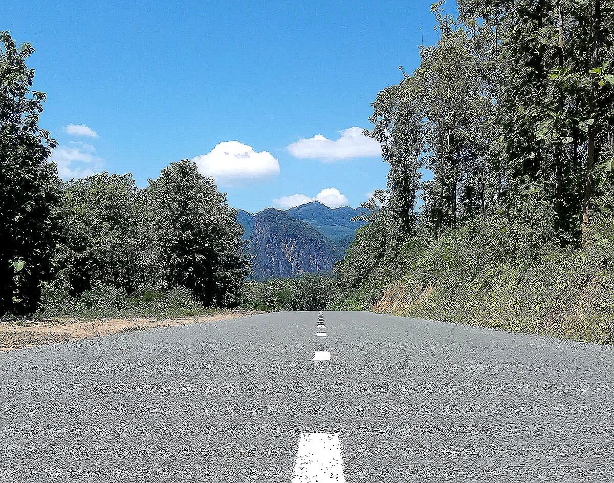 Глядя на фото, я бы не сказал, что это Лаос))