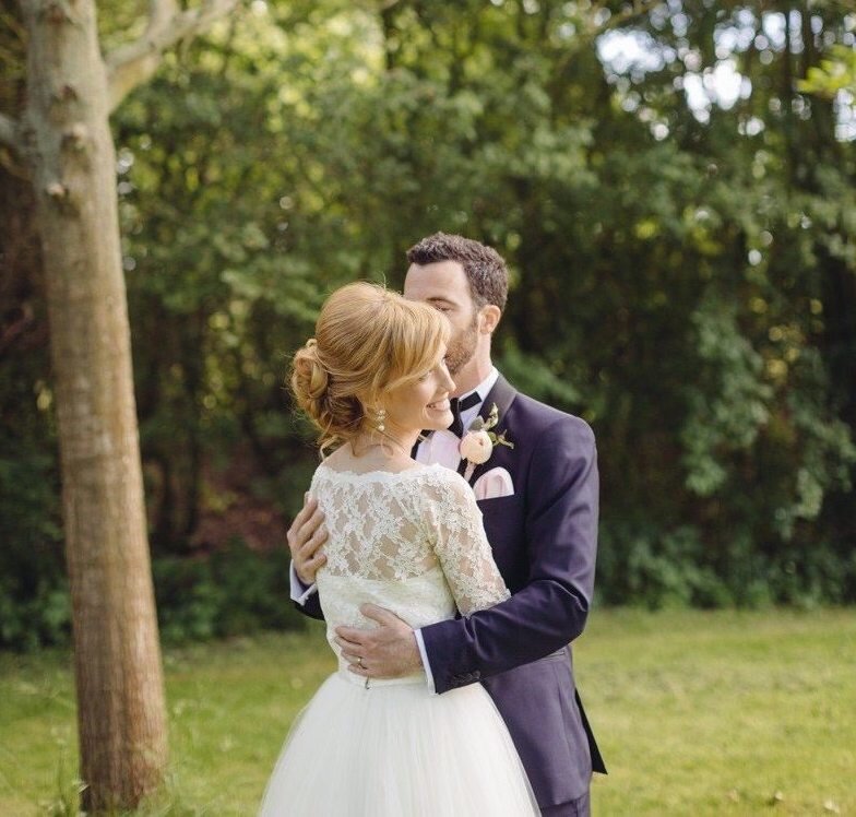 Шведская свадьба, фото из открытых источников, люди на фото к содержанию статьи отношения не имеют