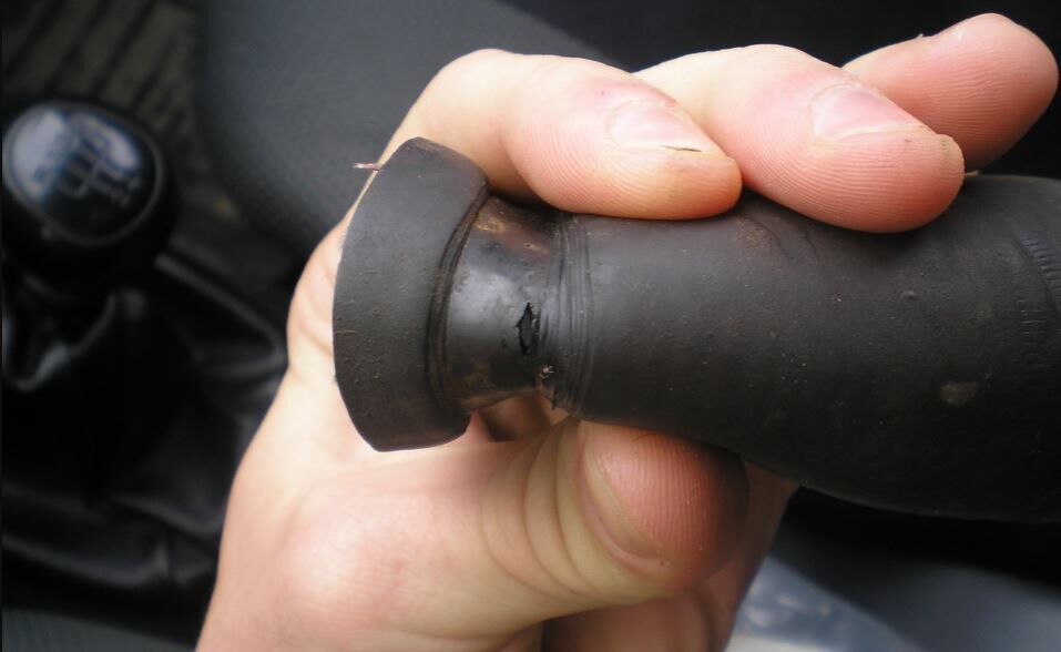 типичный передавленный шланг