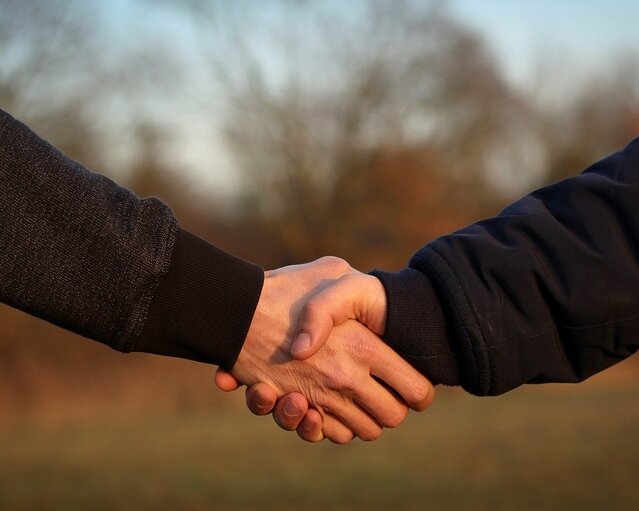 Фото из открытого источника. Оформление договорных отношений