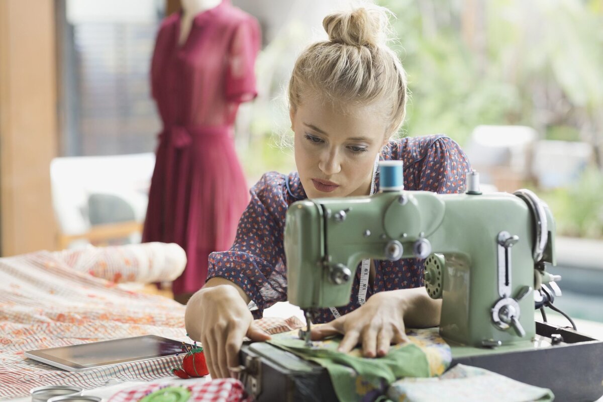 Хорошо шьете? Выходите в соцсети и получайте доход от хобби