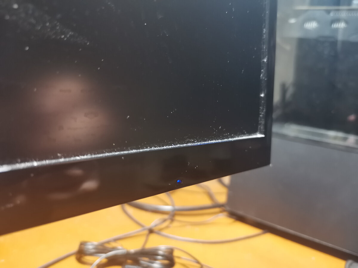 Почему не работает экран на ноутбуке?