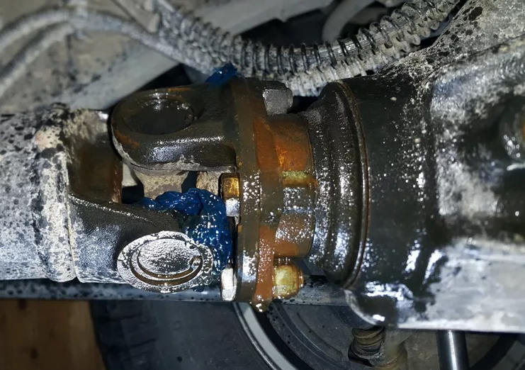 Старому внедорожнику потребовалось шприцевание? Мастера придётся долго уговаривать