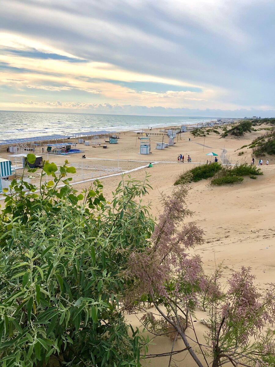 Пляж в поселке Джемете