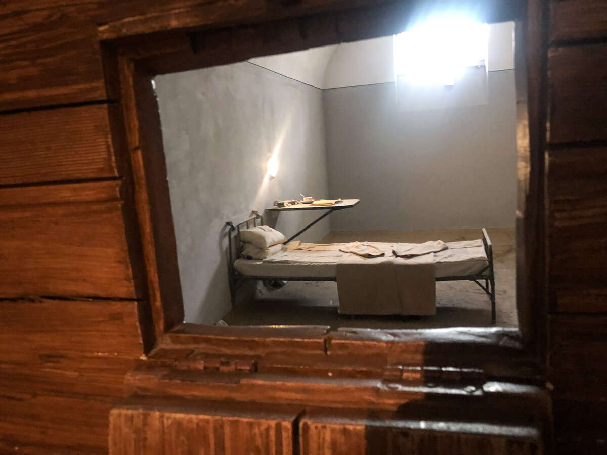 Камера в тюрьме Трубецкого бастиона