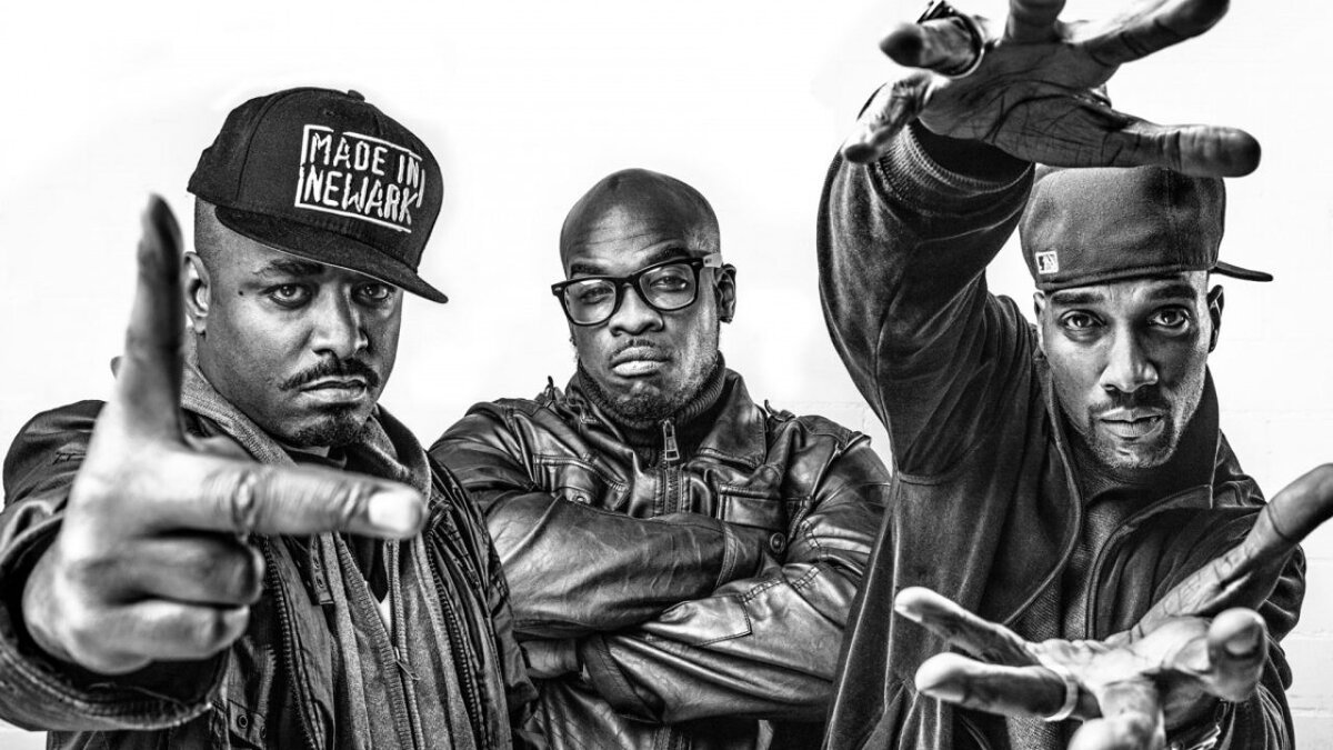 Lords of the Underground — американское хип-хоп-трио из Ньюарка, Нью-Джерси, которое было образовано в 1990 году. В состав группы входят Дюпре «DoItAll» Келли, Аль’Терик «Mr. Funke» Уордрик и Брюс «DJ Lord Jazz» Колстон[1].
