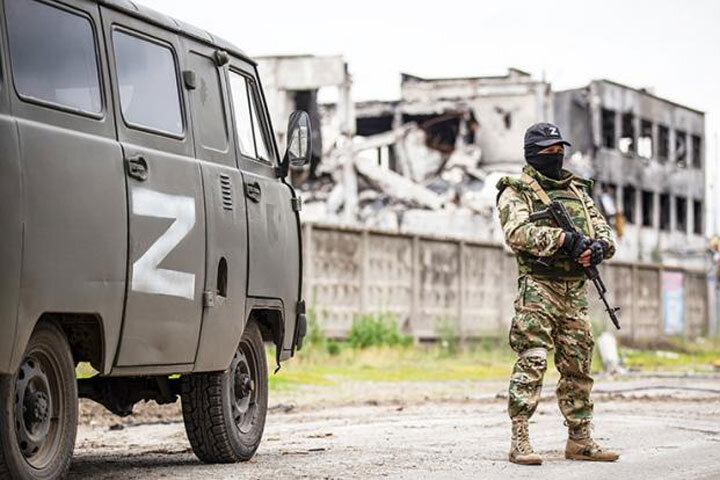 Вооруженный солдат на спецоперации. фото: картинки  яндекса.