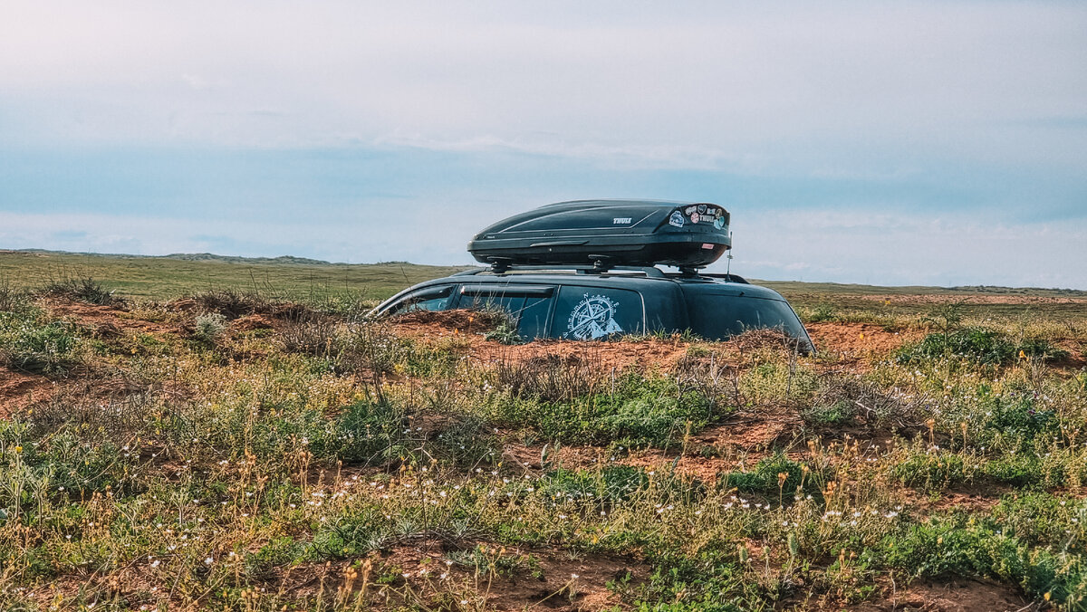 Вышел из положения и нашел как спрятаться от ветра и поставить лагерь