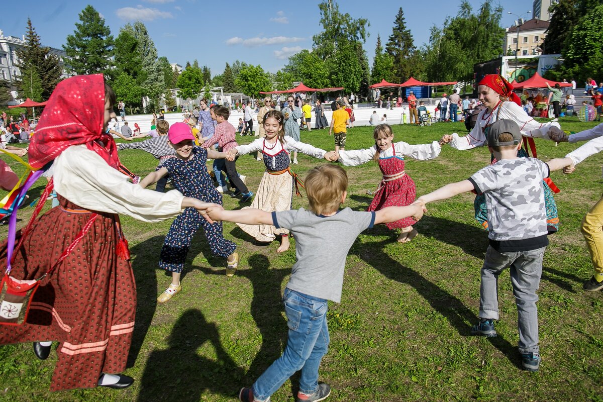 Мураново сенокос. Полумарафон моя столица. Праздник крапивы в крапивне. День молодежи программа. Мероприятия 4 июня.
