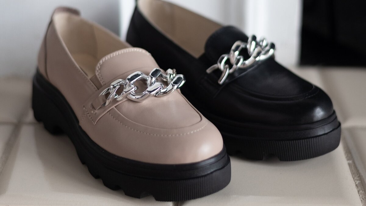 На фото лоферы в арт. 62874277 и арт. 62874276